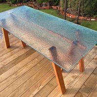Ship Table with Escape glass